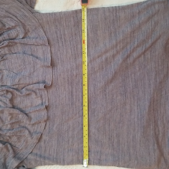 Size small 3/4 sleeve Dolan Left Coast Collection boat neck ruffle top - Picture 4 of 5